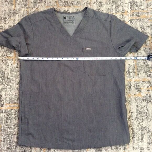 FIGS TECHNICAL COLLECTION 2POCKET SCRUB TOP! EUC! - Picture 5 of 9